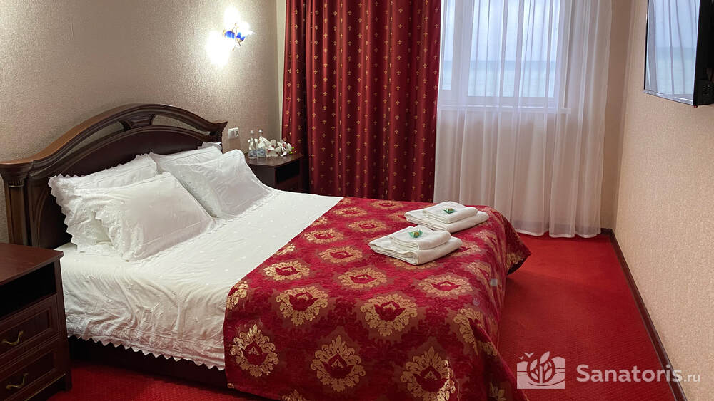 Люкс двухкомнатный трехместный